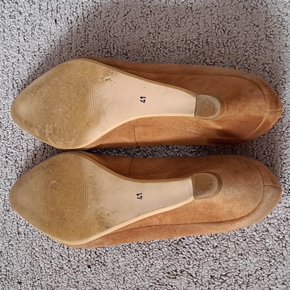 DUO Low Heel Pumps - Picture 5 of 10